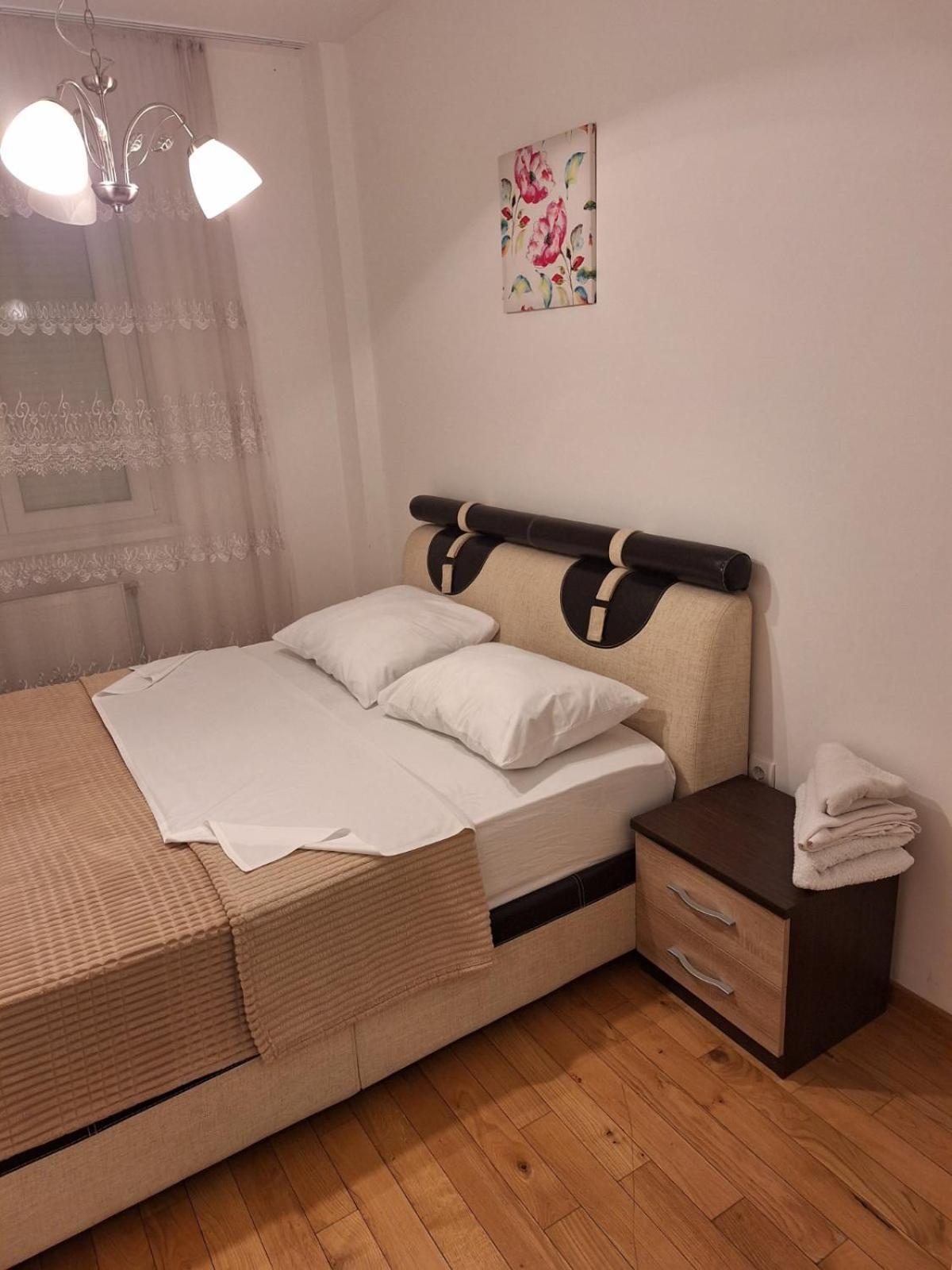 Elegantna Oaza Apartment Banja Luka Ngoại thất bức ảnh