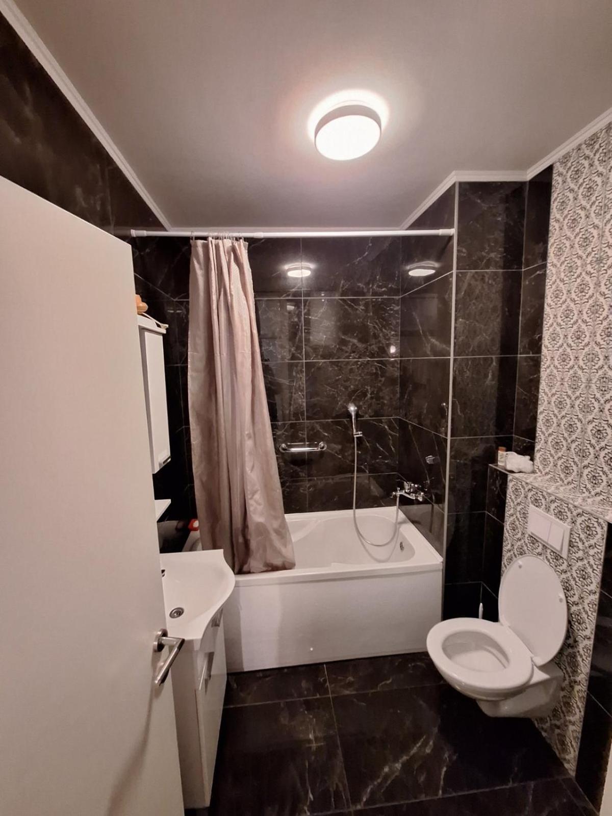 Elegantna Oaza Apartment Banja Luka Ngoại thất bức ảnh